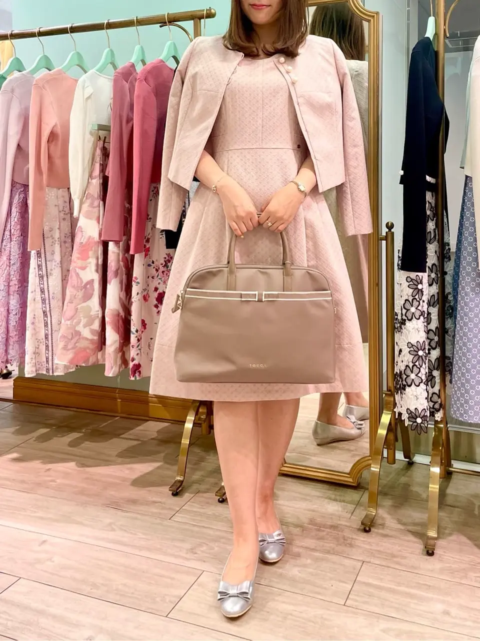  スタッフ ｍ コーディネート画像