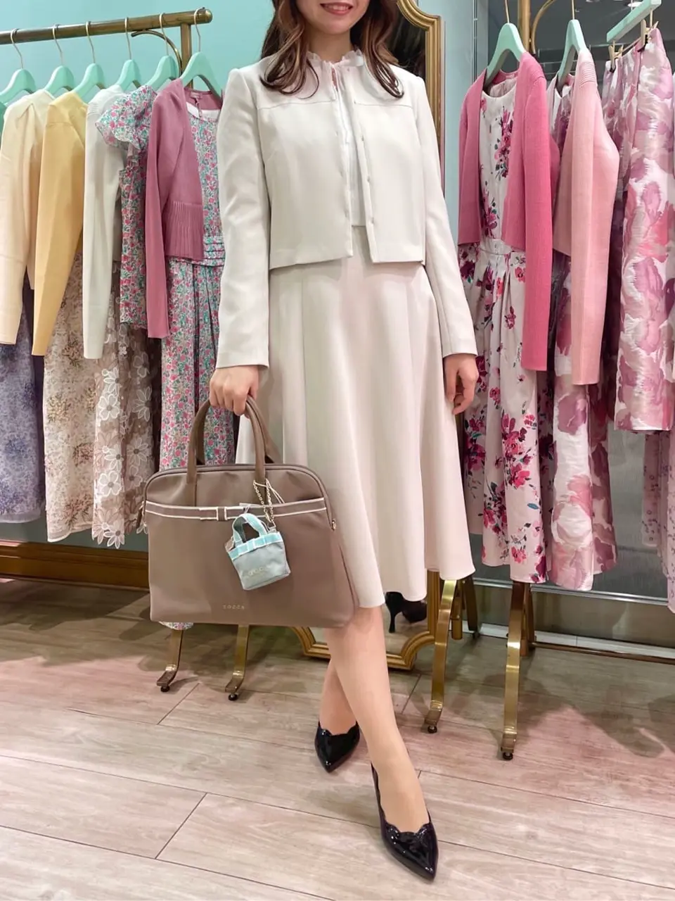  スタッフT コーディネート画像