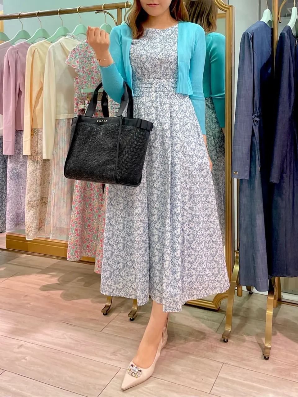  スタッフ ｍ コーディネート画像