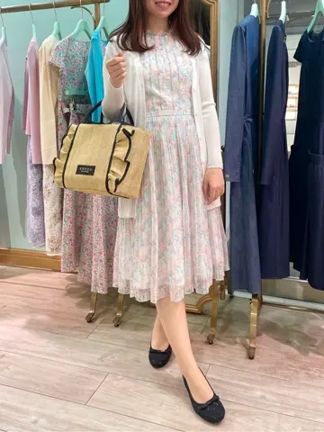 TOCCA スタッフT コーディネート画像