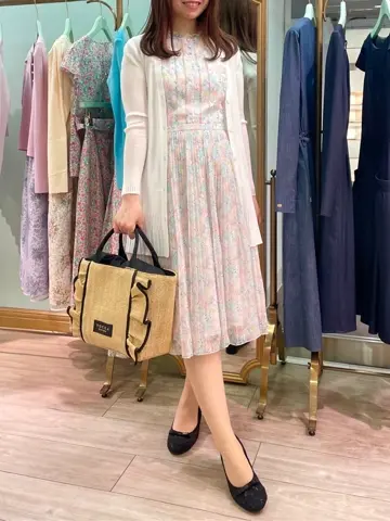 TOCCA スタッフT コーディネート画像