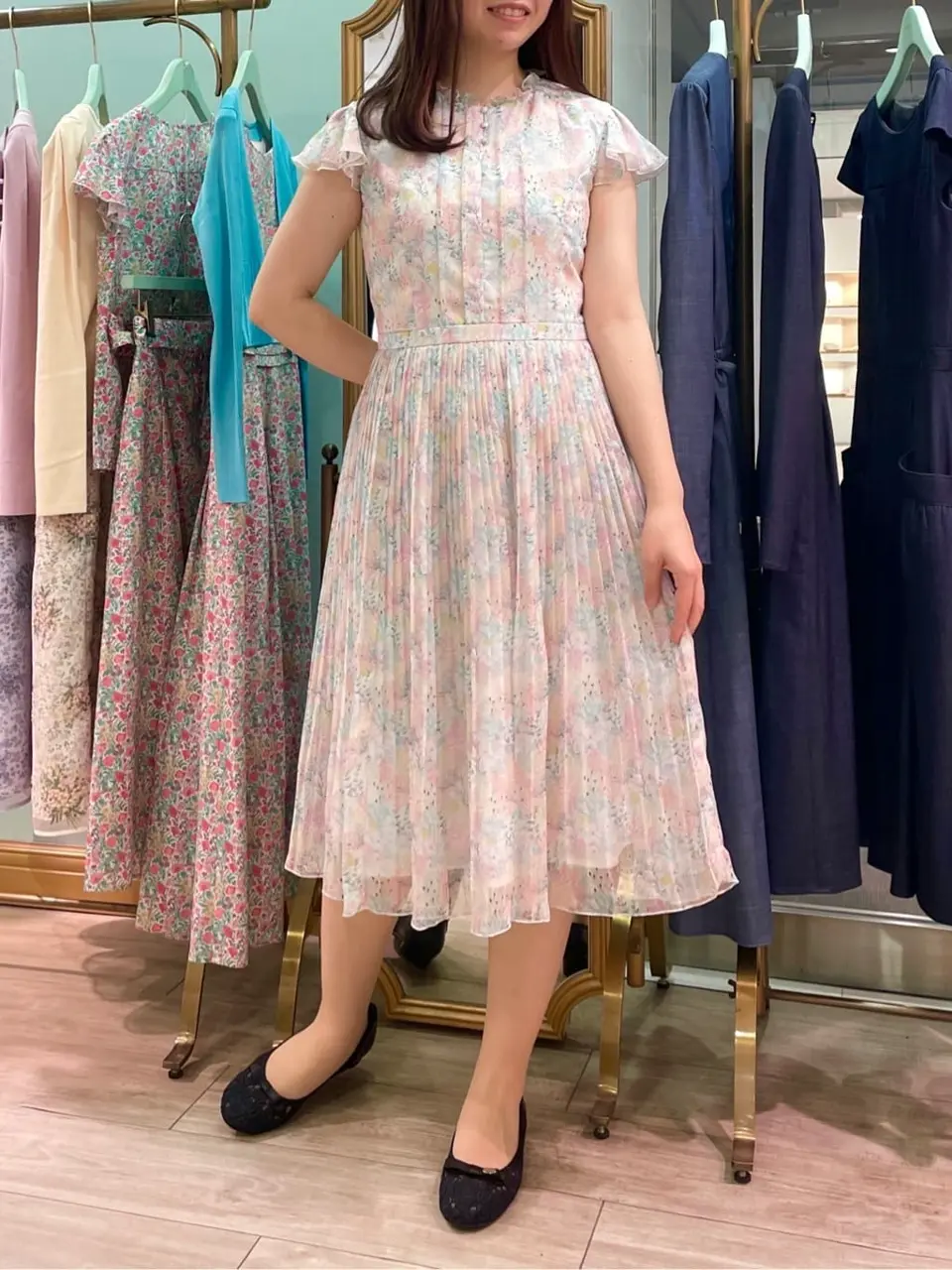 TOCCA スタッフT コーディネート画像