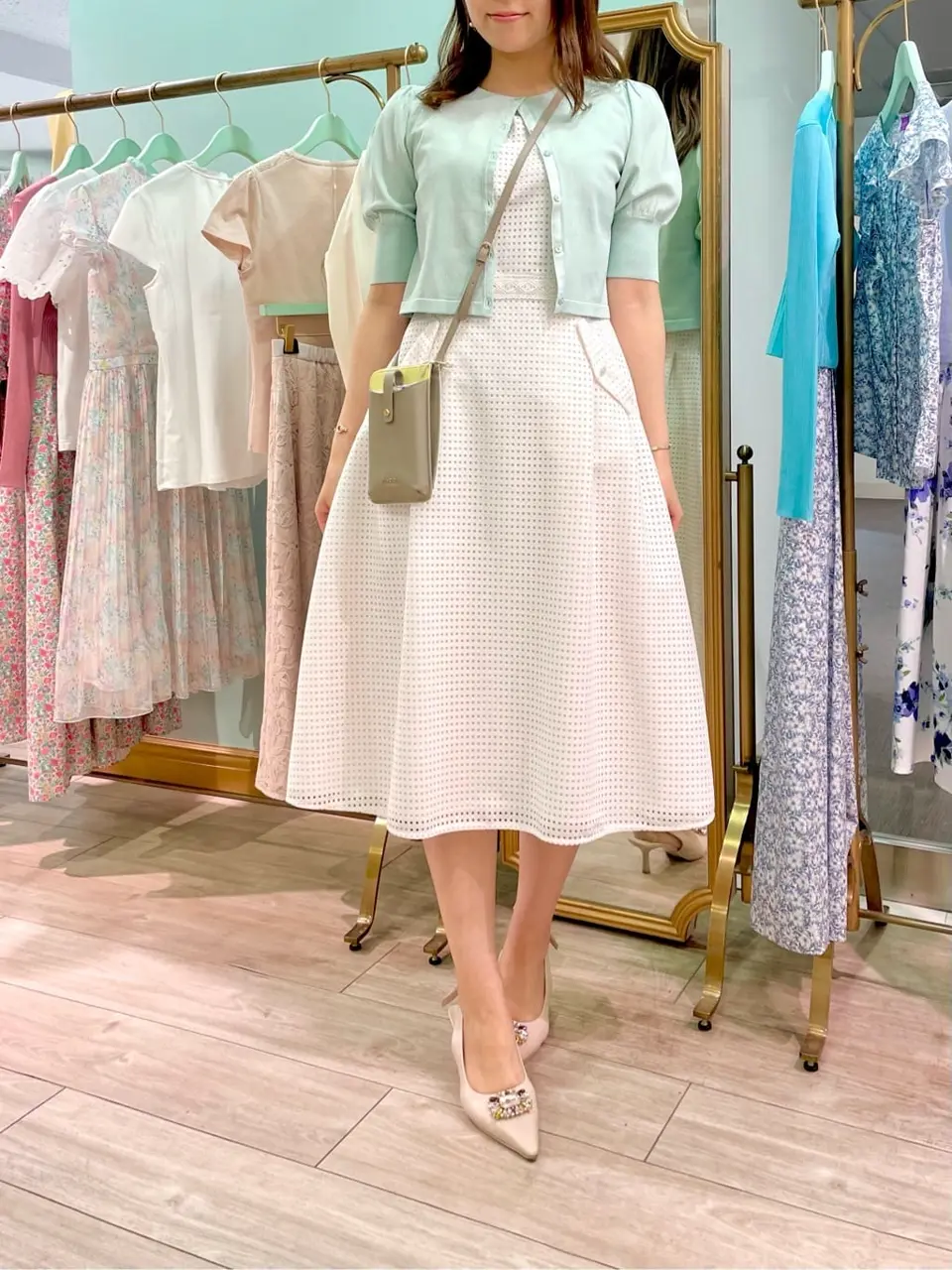  スタッフ ｍ コーディネート画像