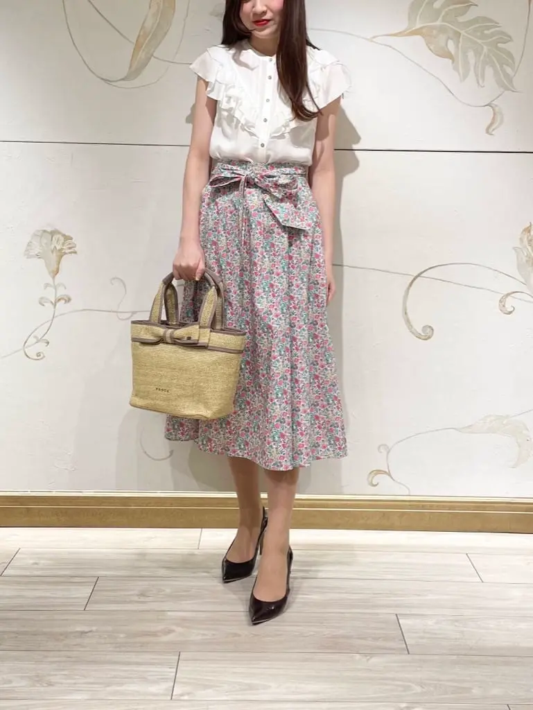  スタッフY コーディネート画像