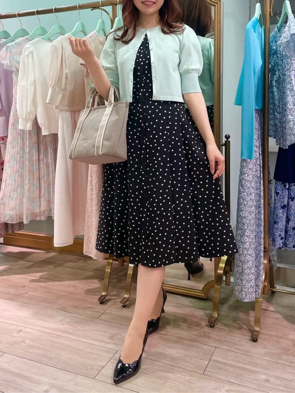  スタッフT コーディネート画像