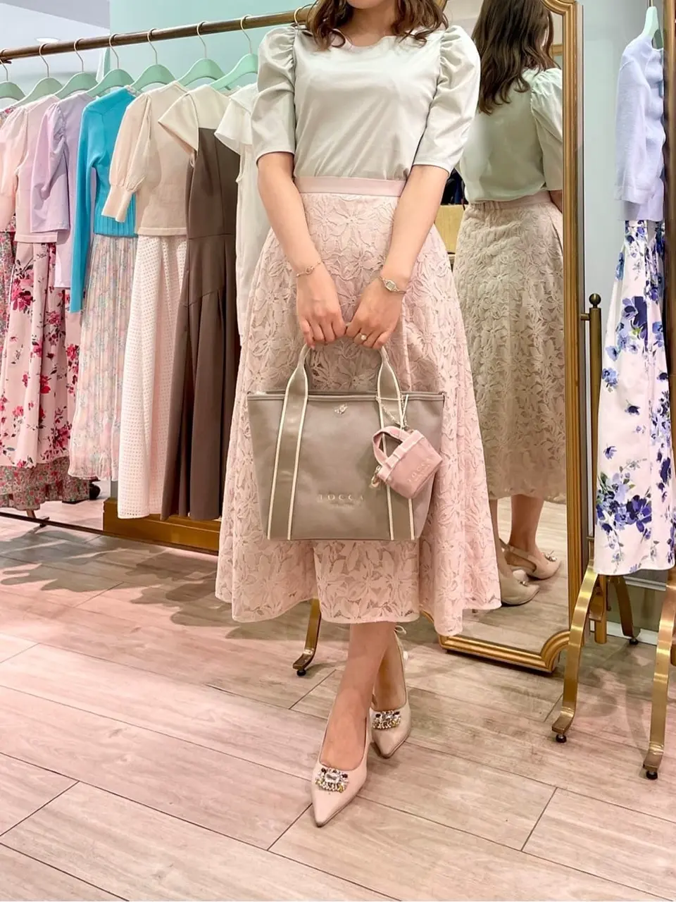  スタッフ ｍ コーディネート画像