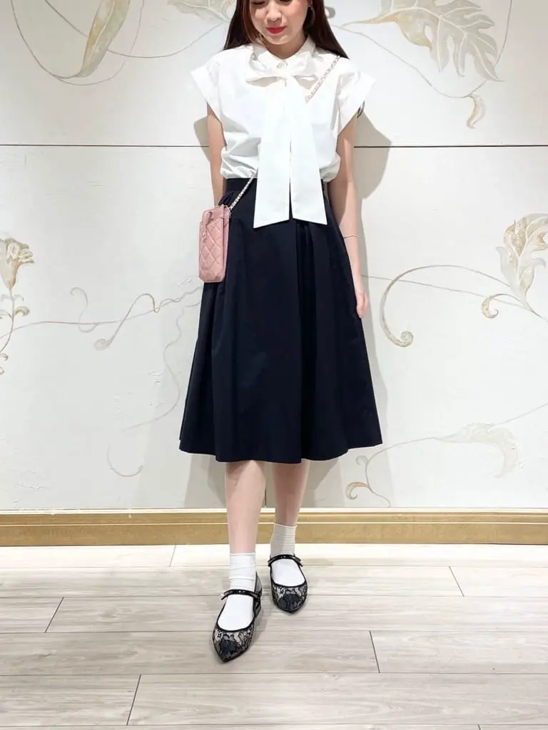  スタッフY コーディネート画像