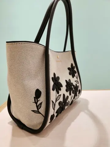 TOCCA スタッフf コーディネート画像