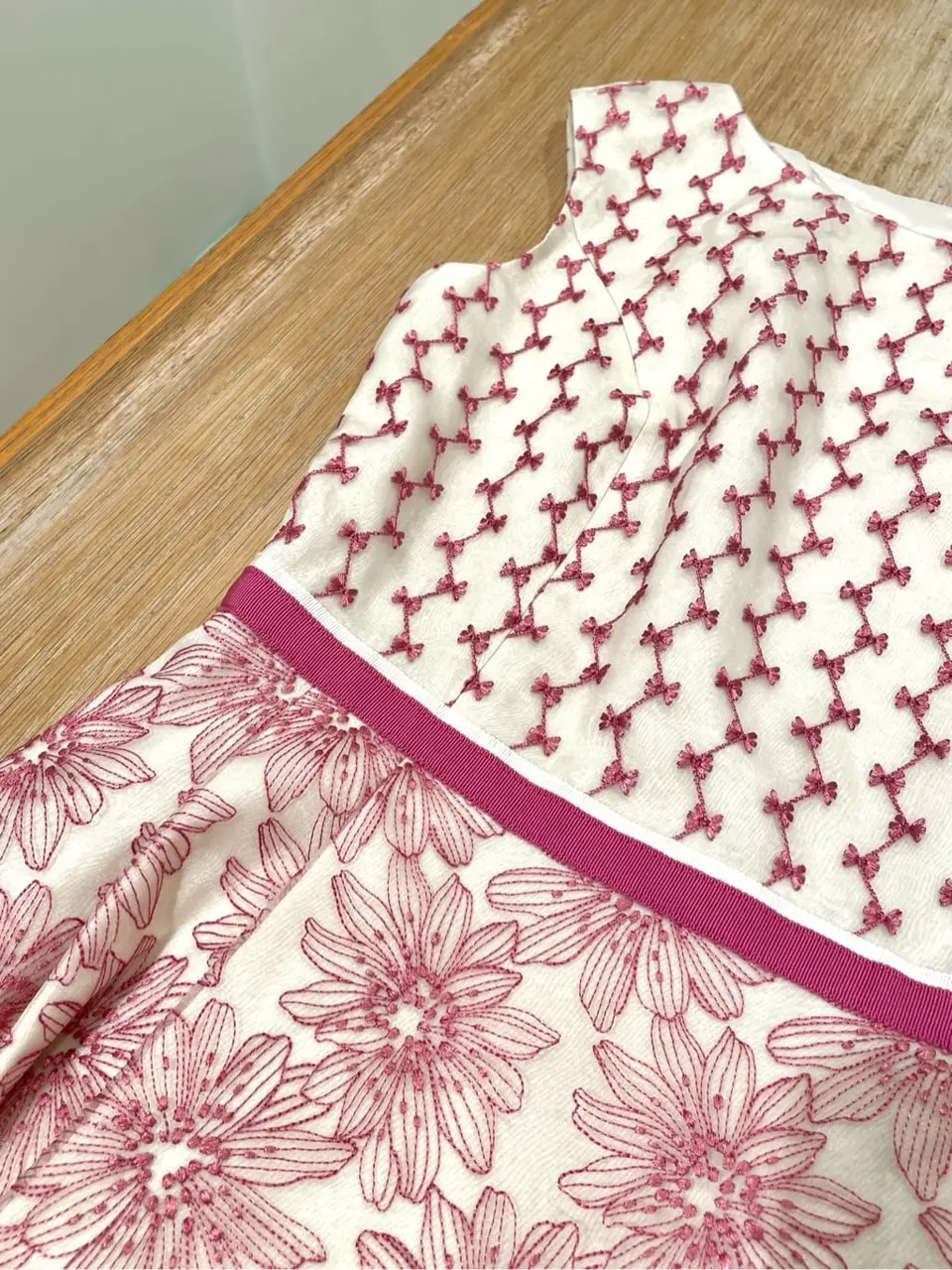 TOCCA スタッフT コーディネート画像