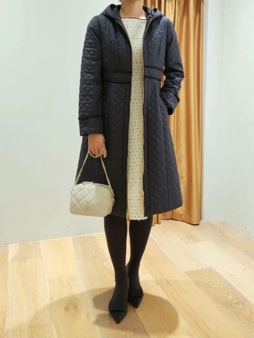  スタッフf コーディネート画像