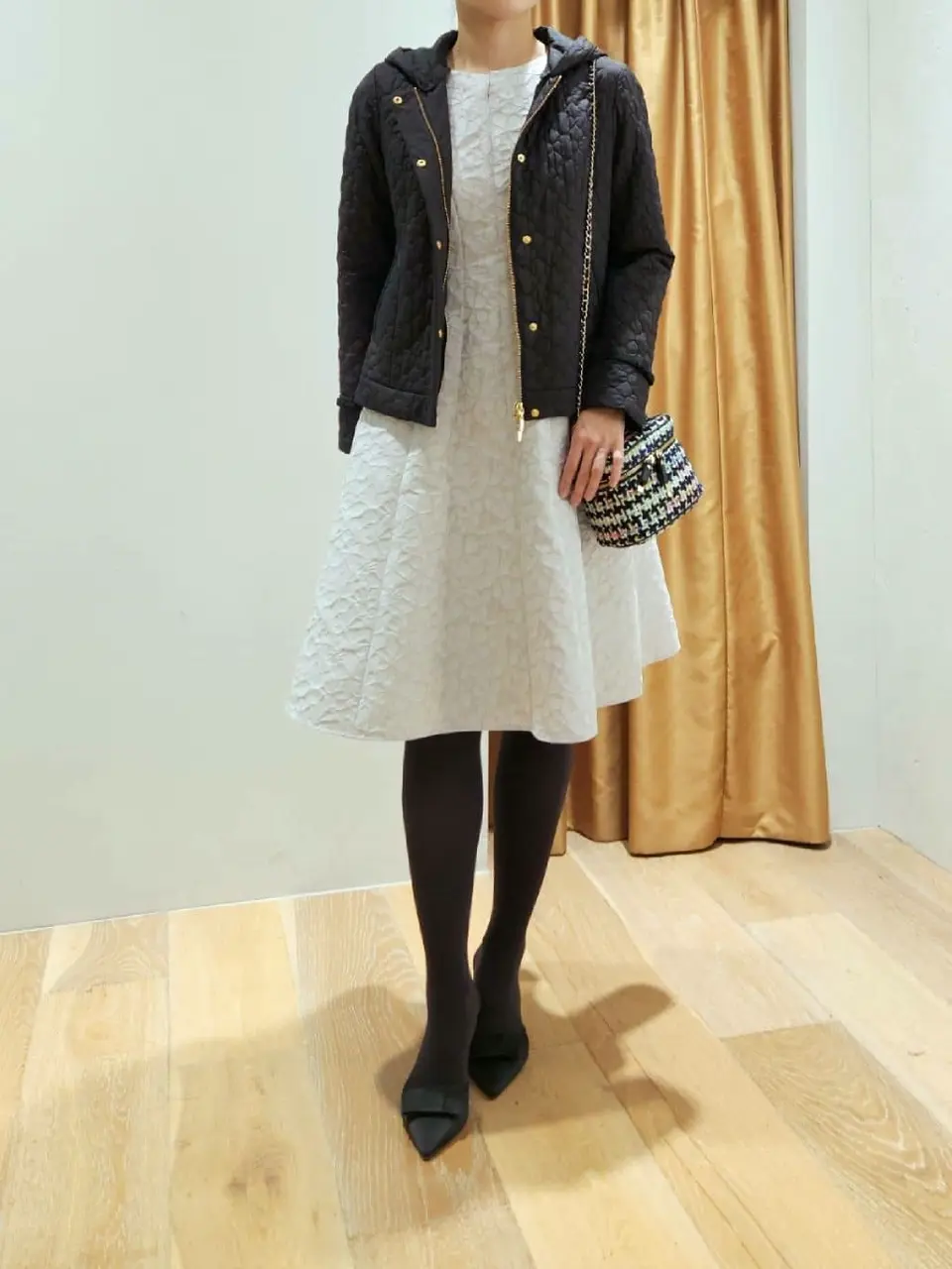  スタッフf コーディネート画像