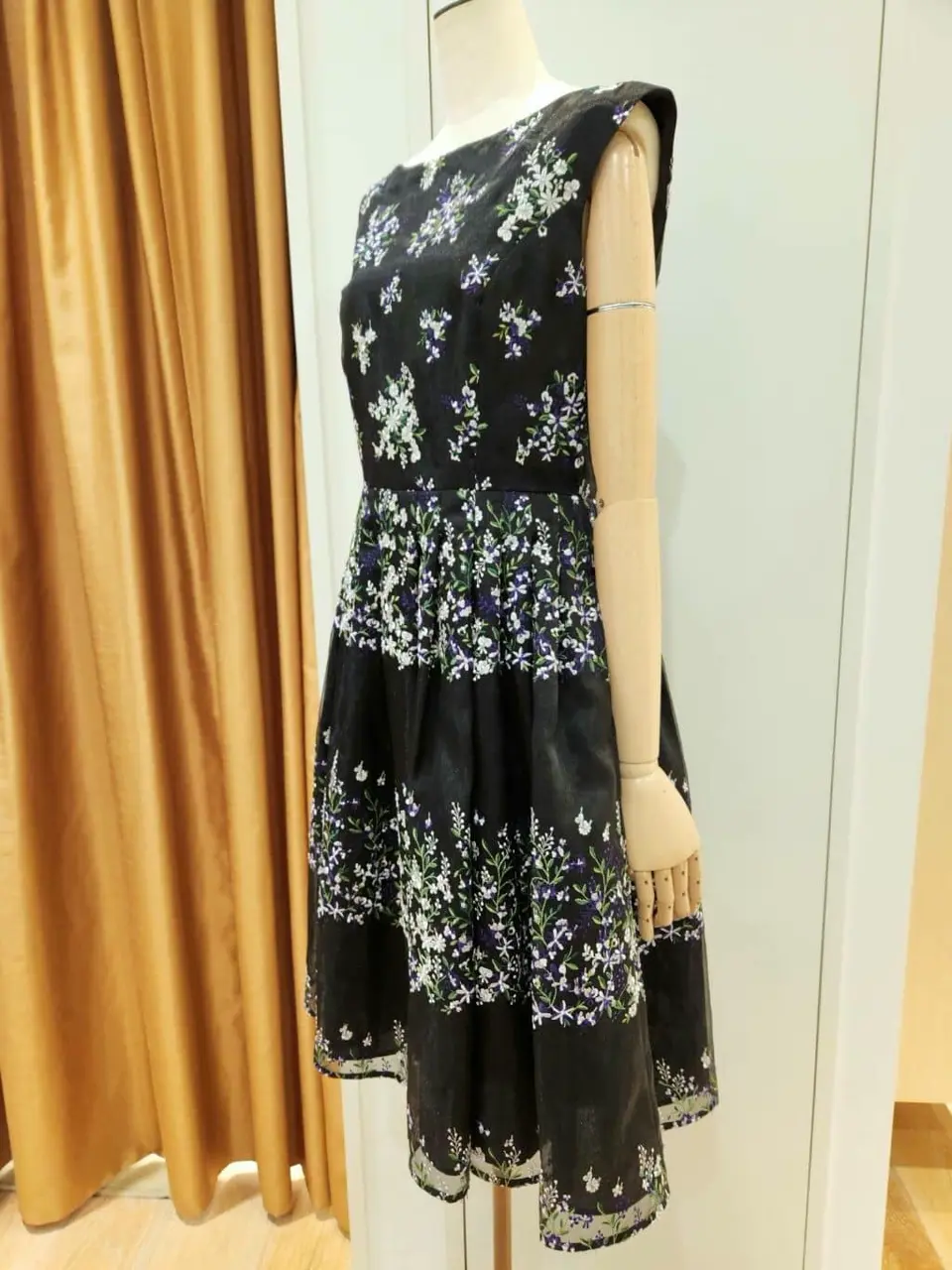 TOCCA スタッフf コーディネート画像