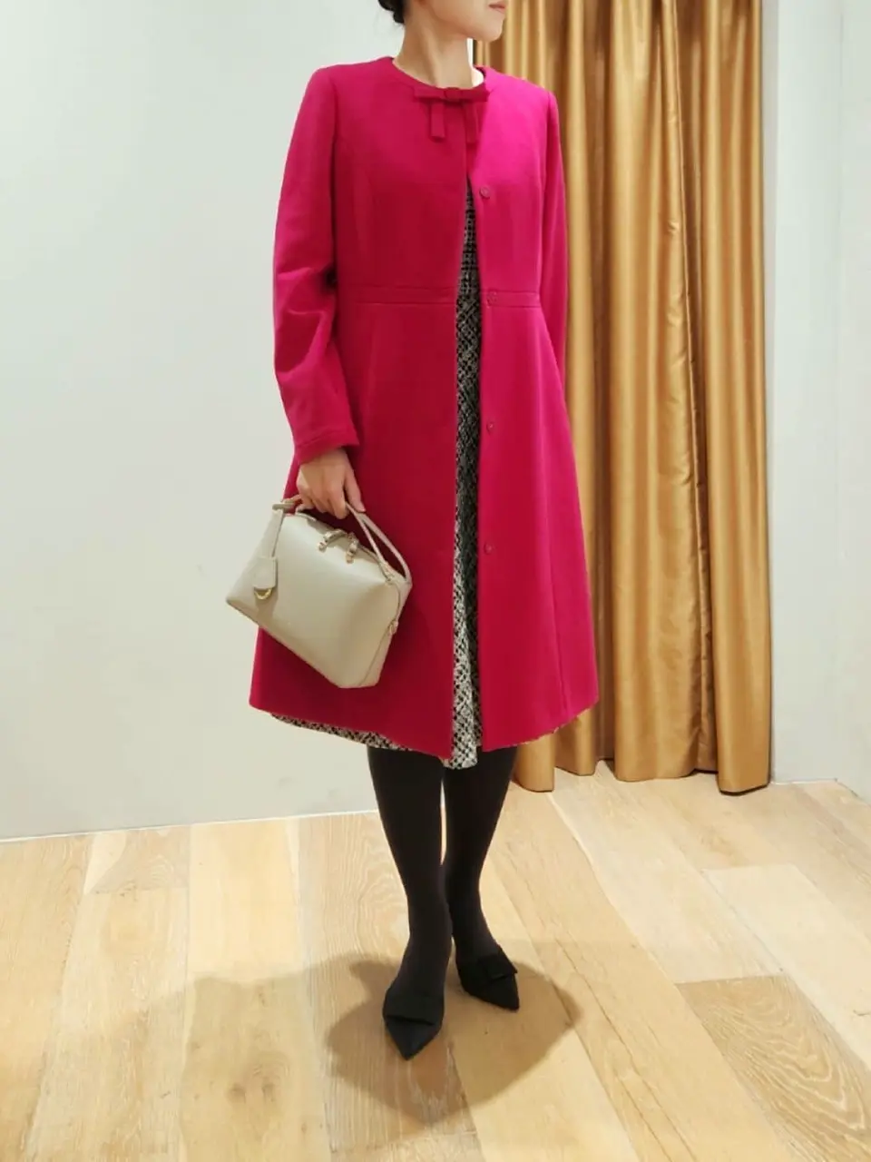  スタッフf コーディネート画像