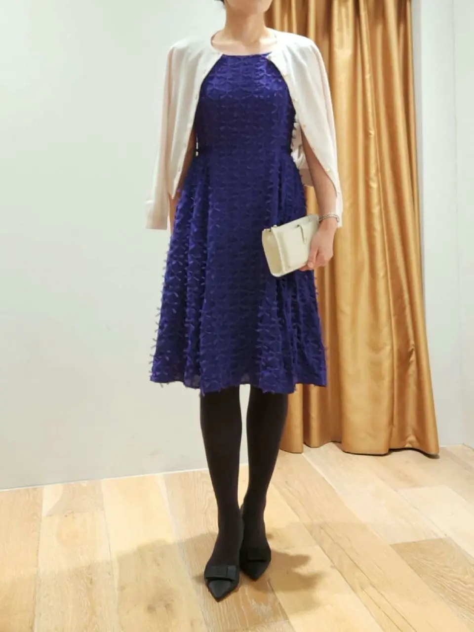  スタッフf コーディネート画像