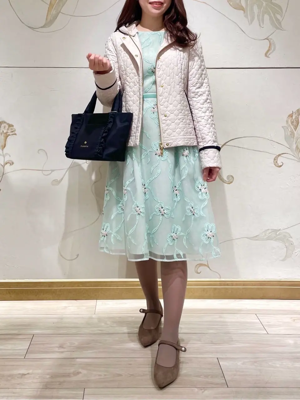  スタッフT コーディネート画像