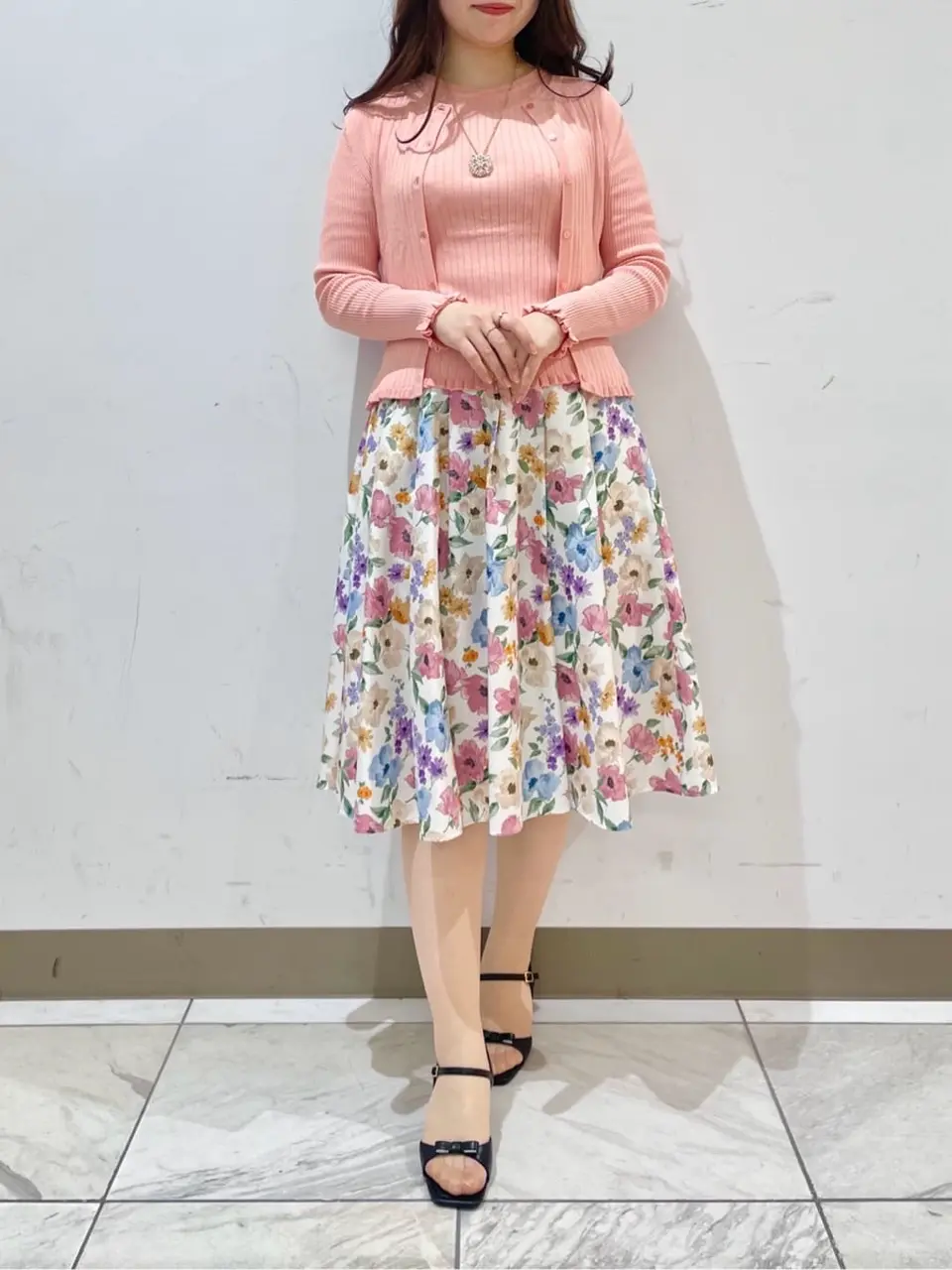 TOCCA スタッフT コーディネート画像