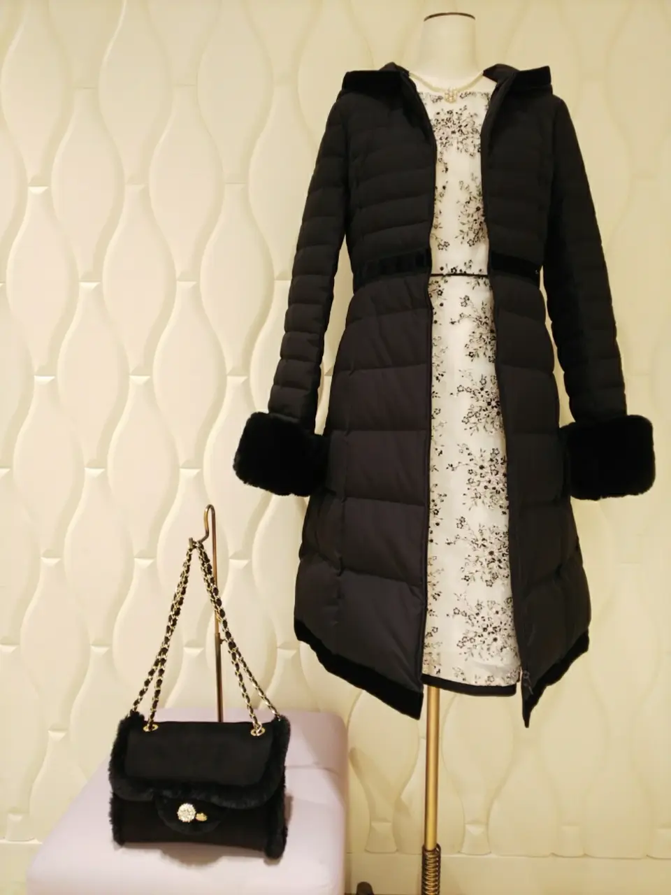  スタッフf コーディネート画像