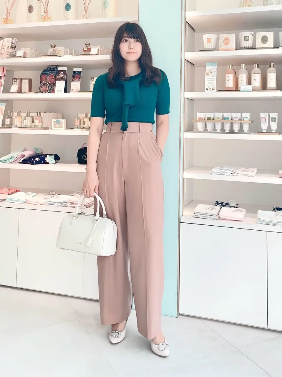  スタッフ ｍ コーディネート画像