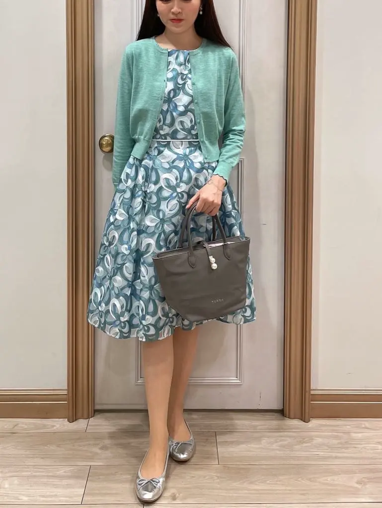  スタッフY コーディネート画像