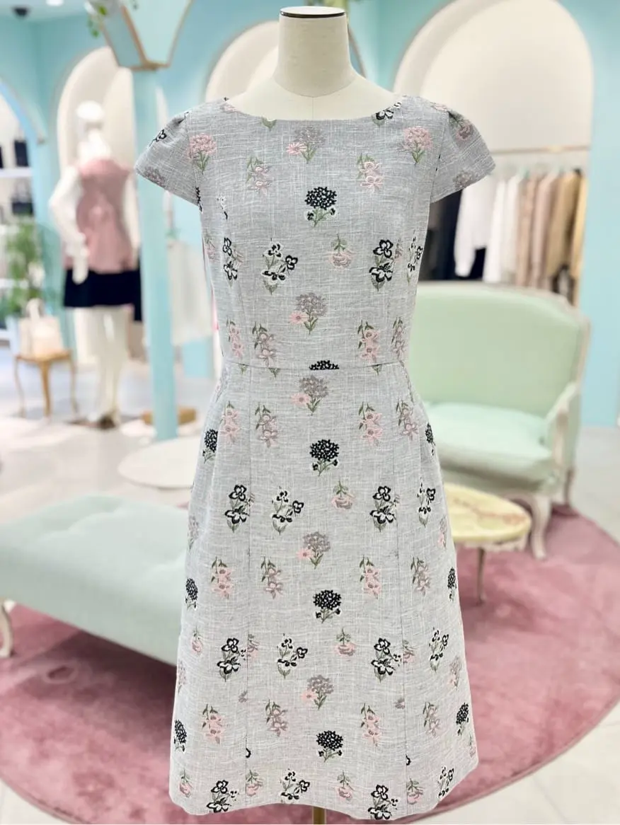 TOCCA スタッフT コーディネート画像