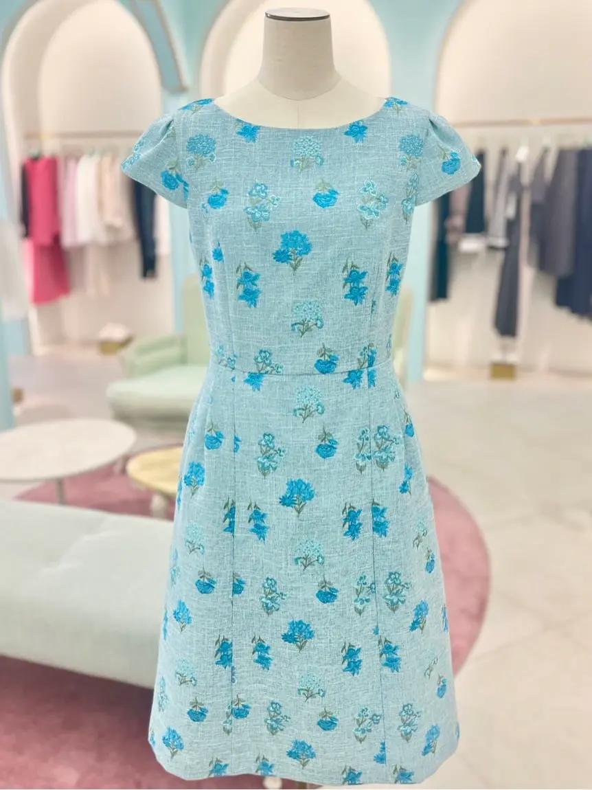 TOCCA スタッフT コーディネート画像