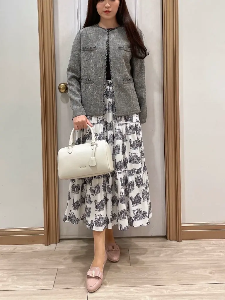  スタッフY コーディネート画像