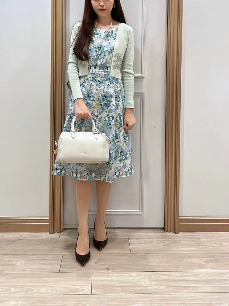  スタッフY コーディネート画像