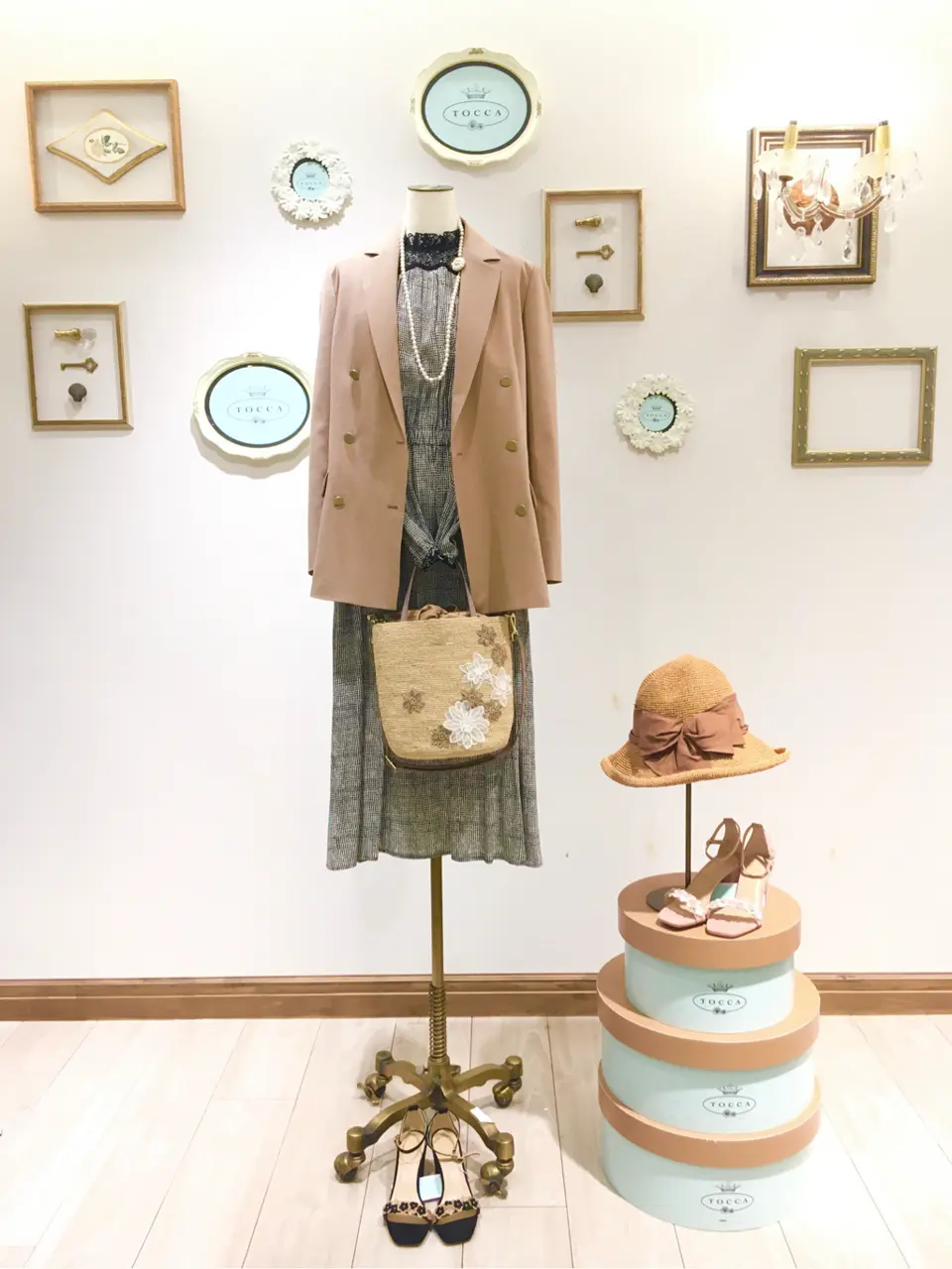  スタッフ ｍ コーディネート画像