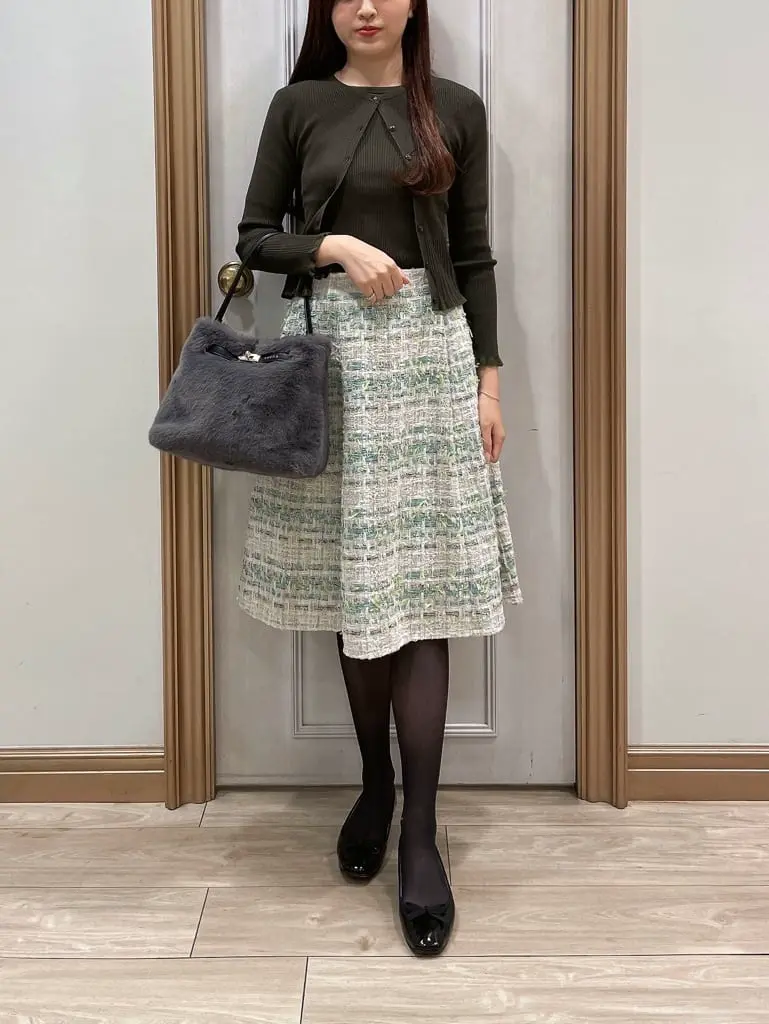  スタッフY コーディネート画像