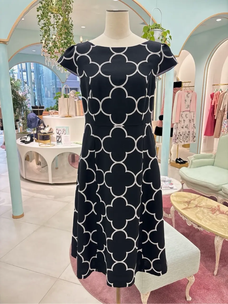 TOCCA スタッフT コーディネート画像