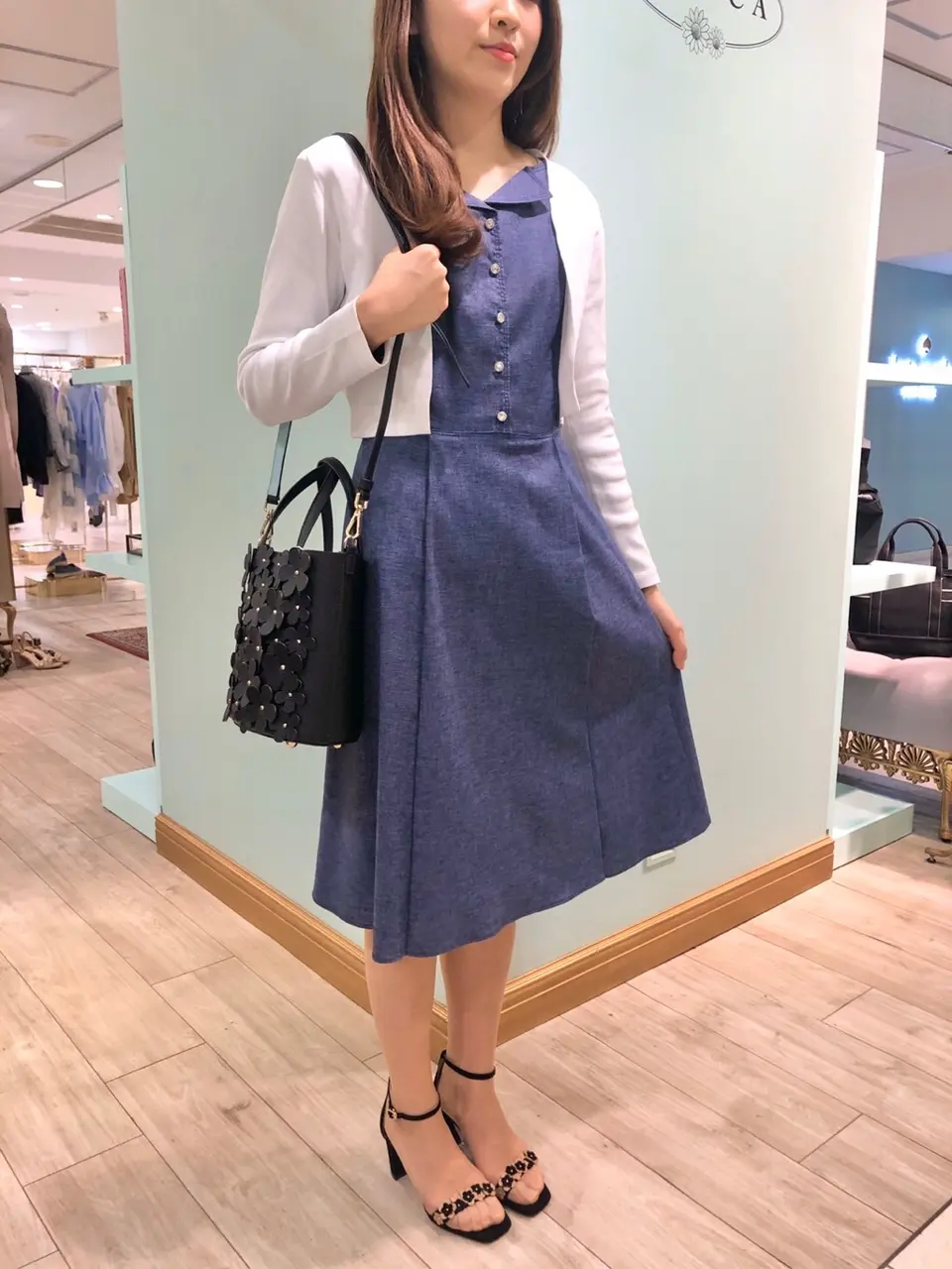  スタッフY コーディネート画像