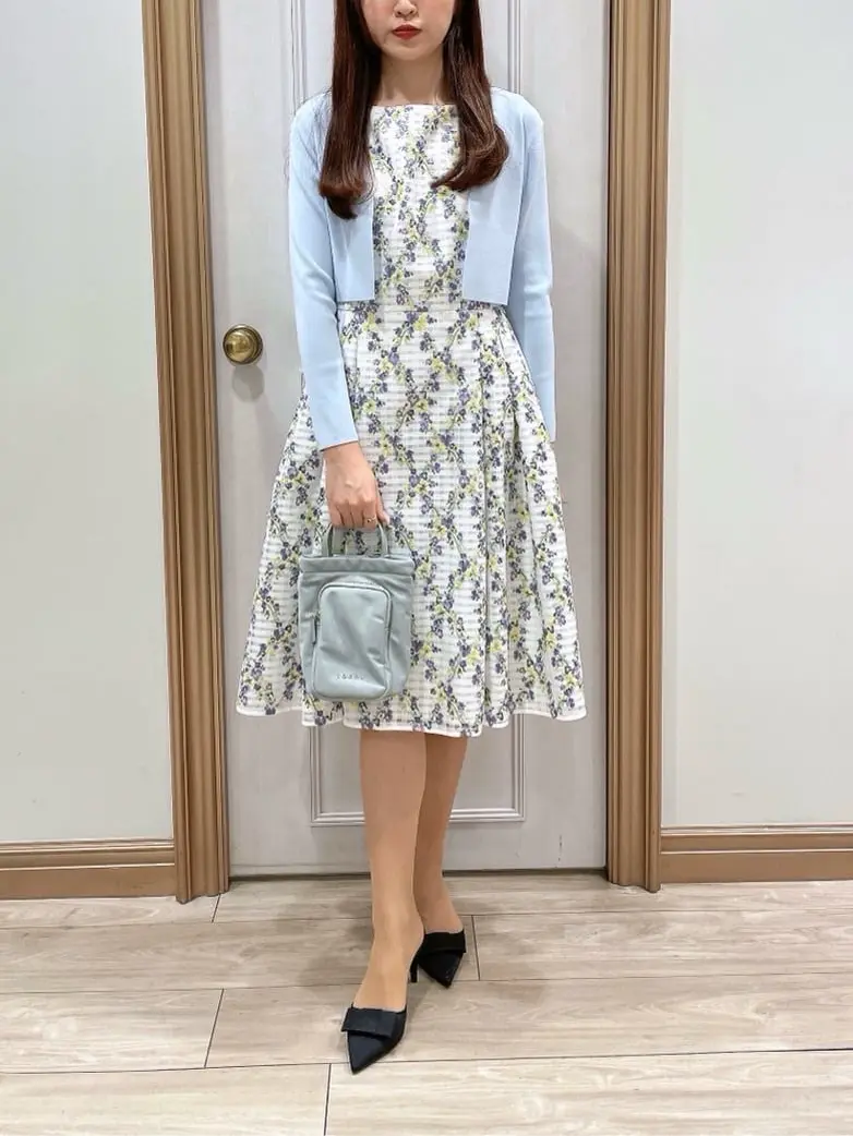  スタッフY コーディネート画像