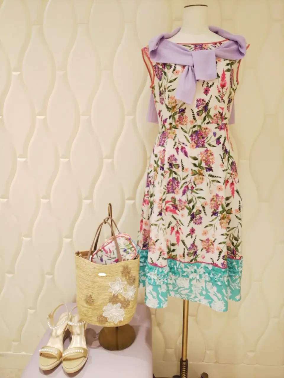  スタッフf コーディネート画像