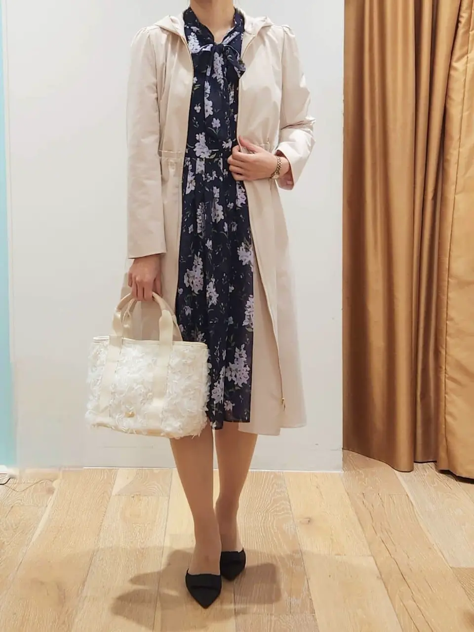  スタッフf コーディネート画像