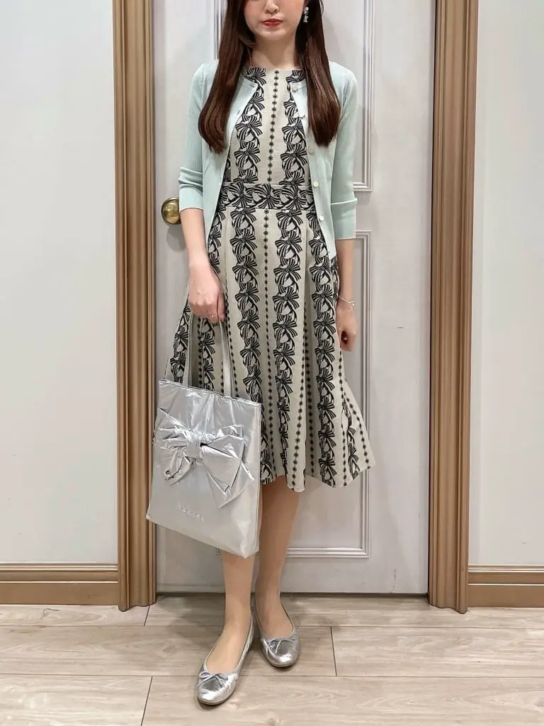  スタッフY コーディネート画像