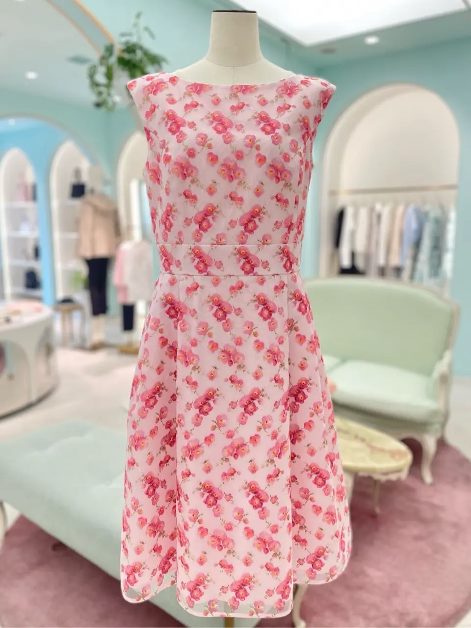 TOCCA スタッフT コーディネート画像