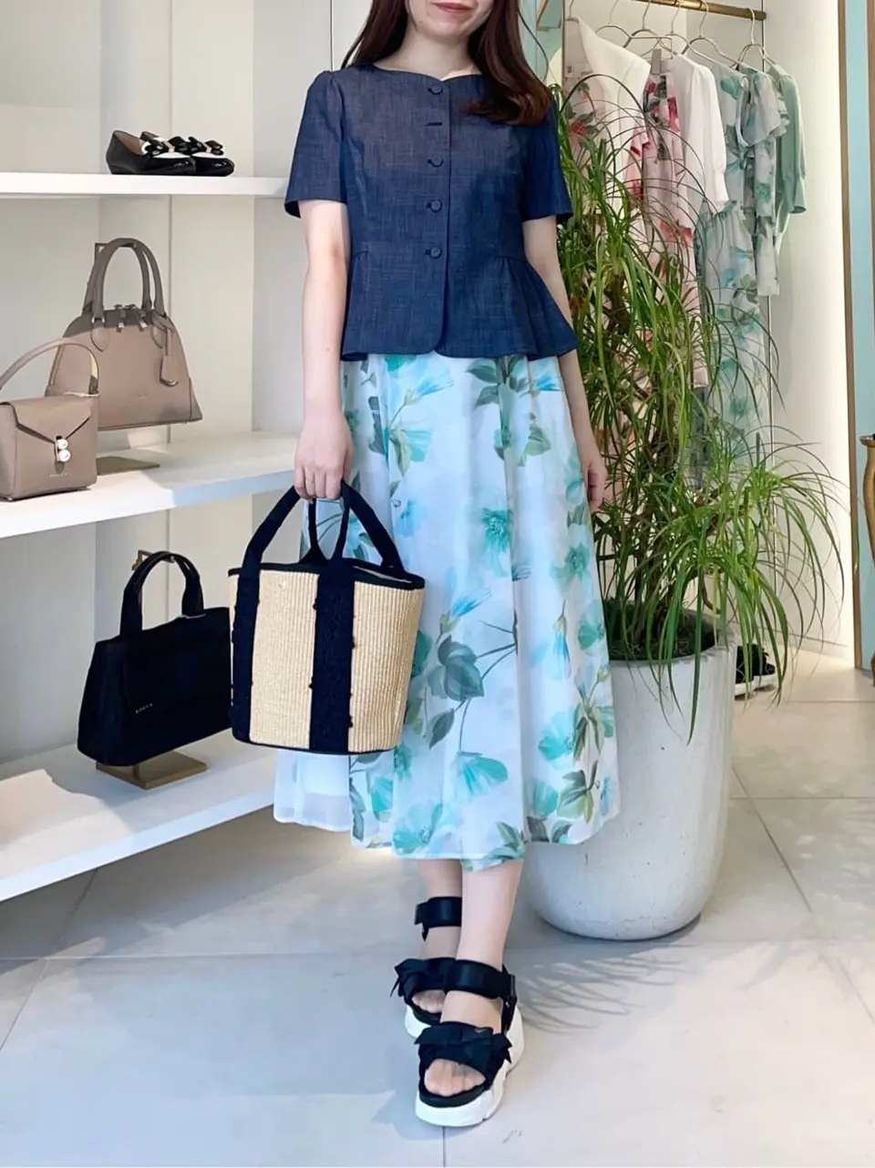 TOCCA スタッフT コーディネート画像