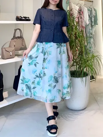 TOCCA スタッフT コーディネート画像