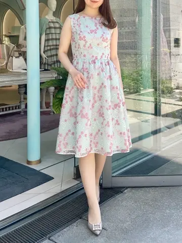 TOCCA スタッフT コーディネート画像