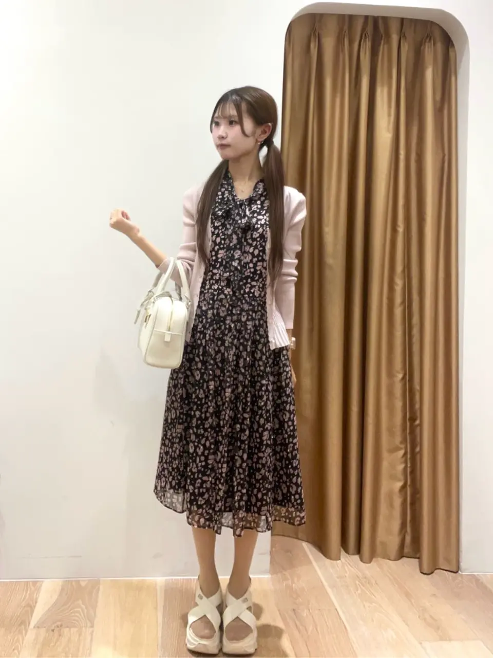  MK.⋆𝜗𝜚 コーディネート画像