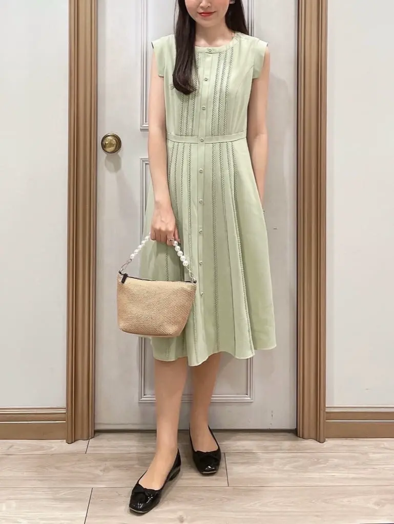  スタッフY コーディネート画像