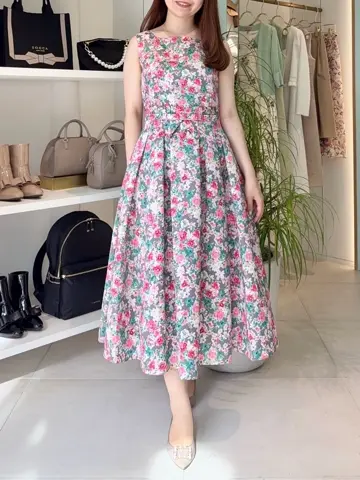 TOCCA スタッフT コーディネート画像