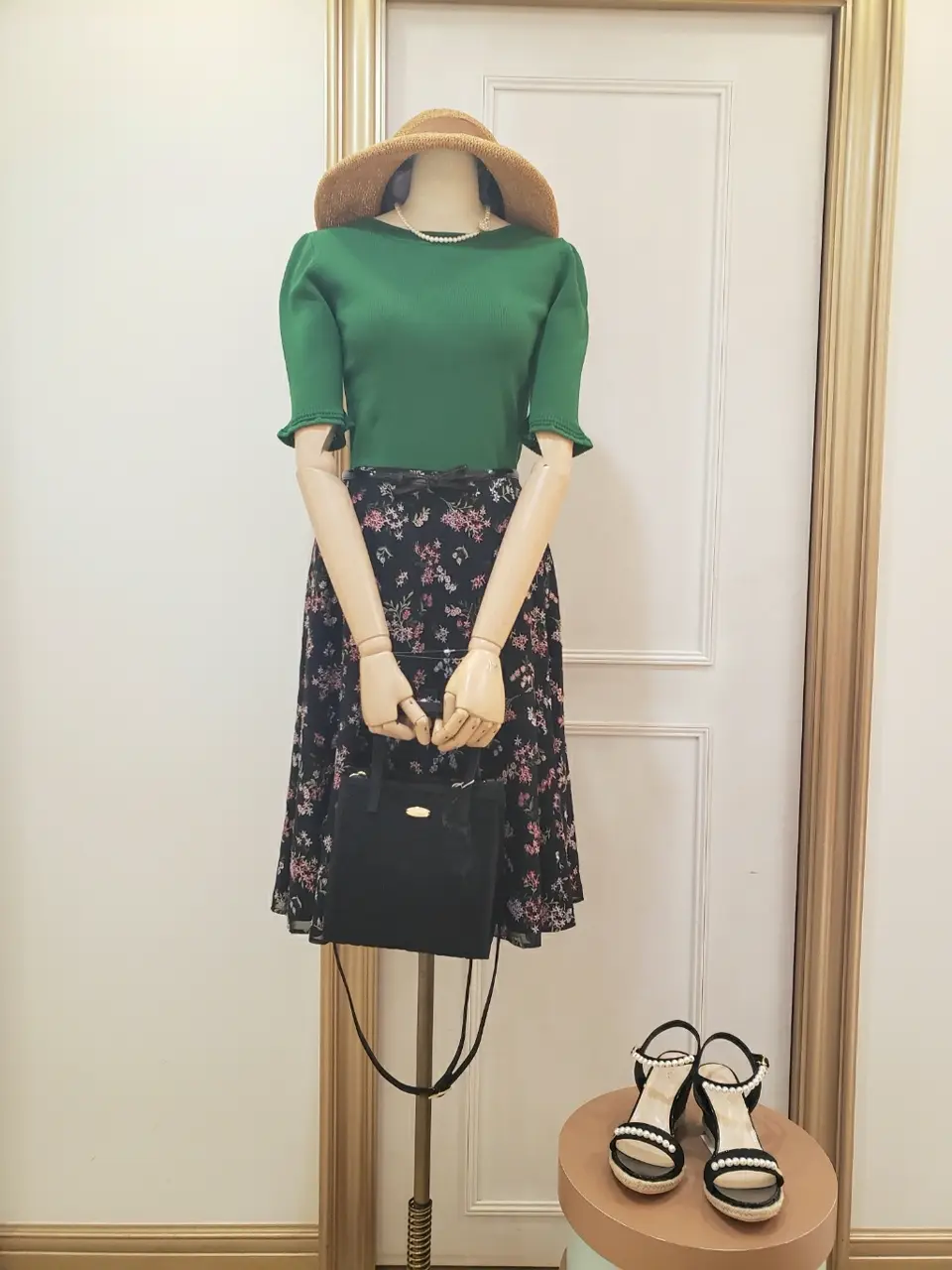  スタッフＳ コーディネート画像