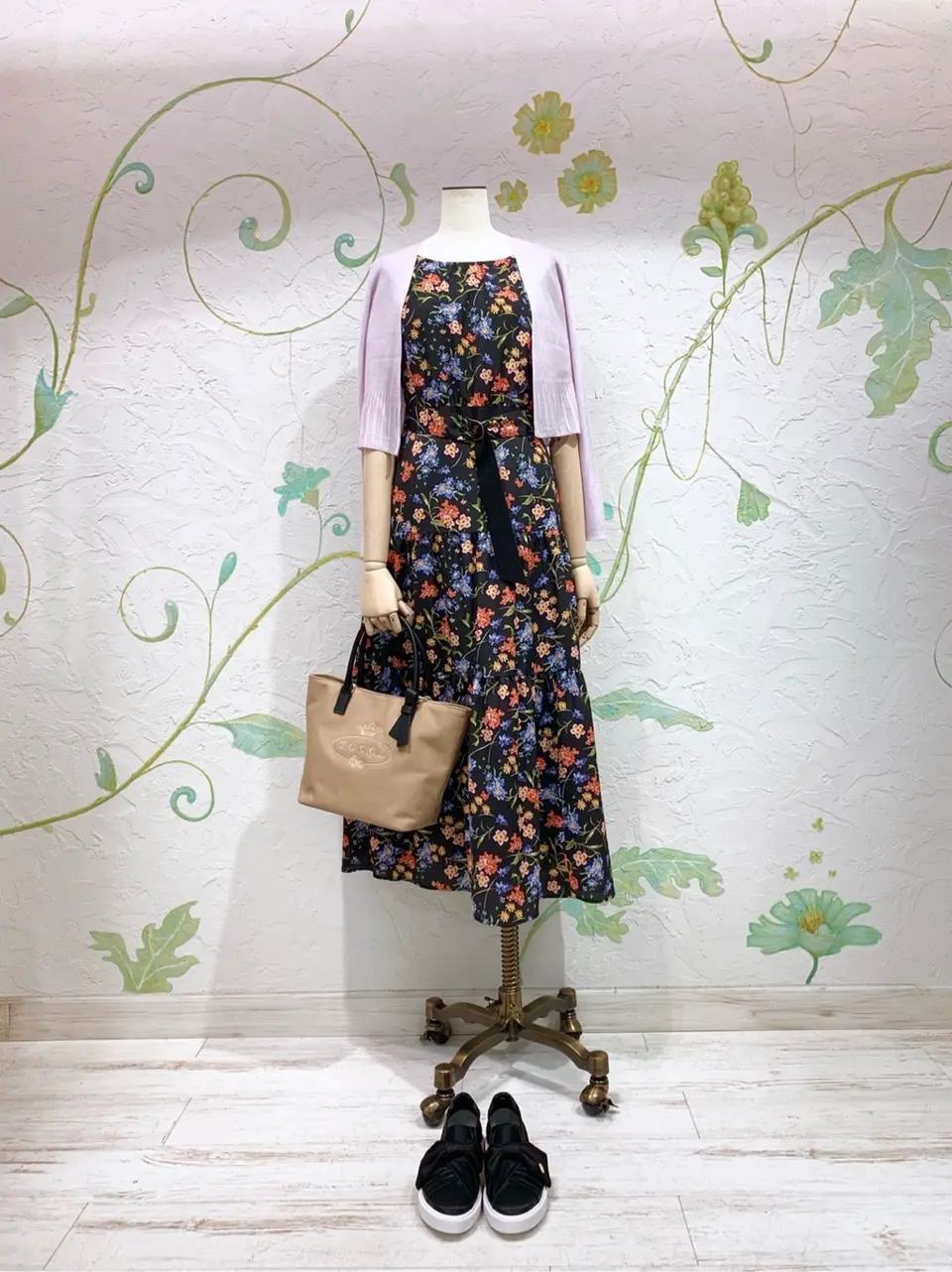  スタッフ コーディネート画像