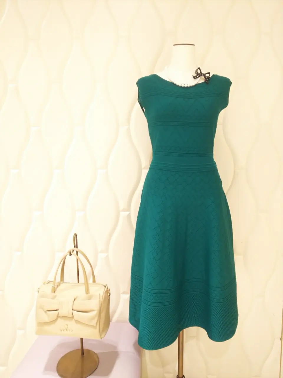  スタッフf コーディネート画像