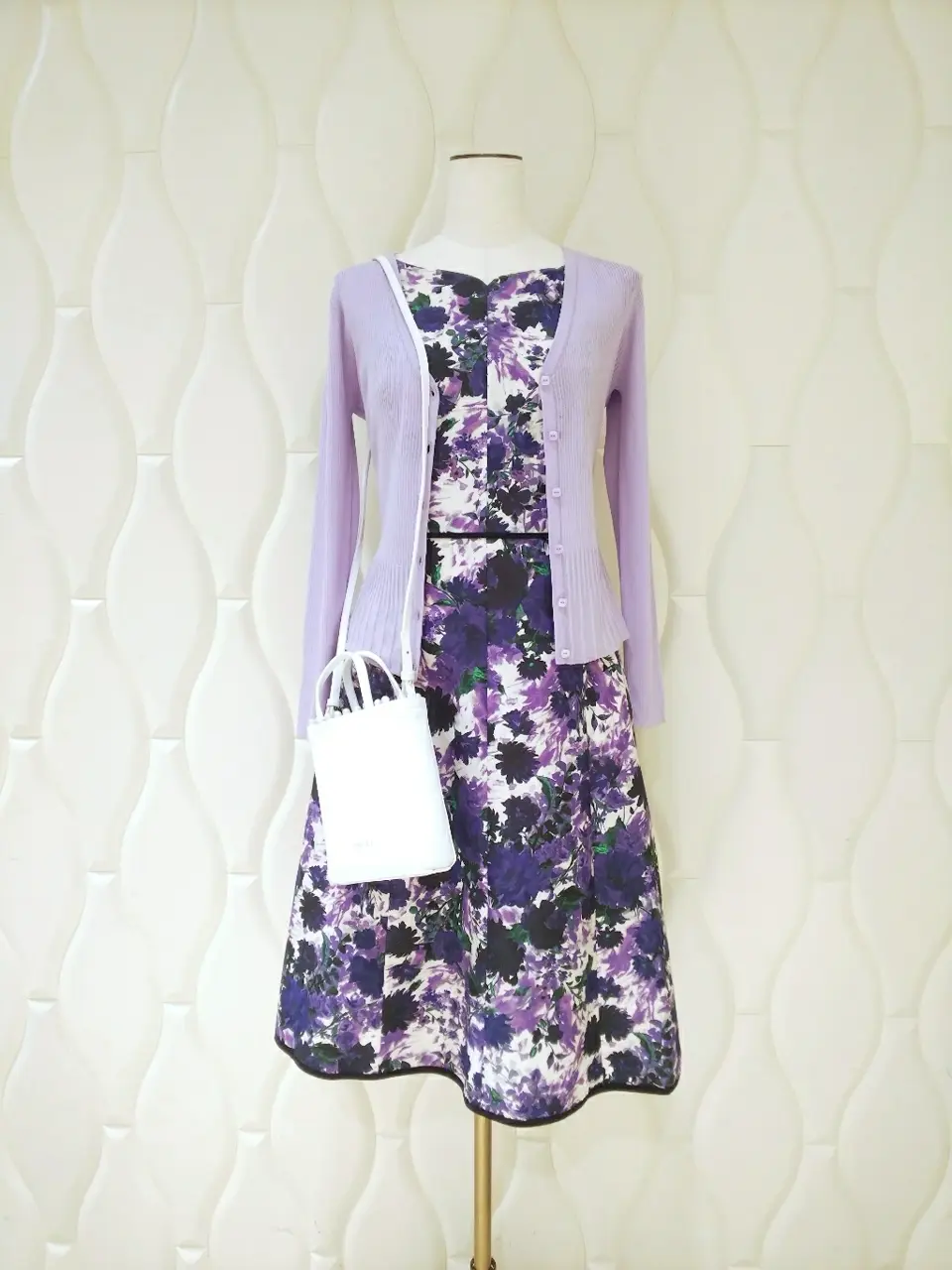  スタッフf コーディネート画像