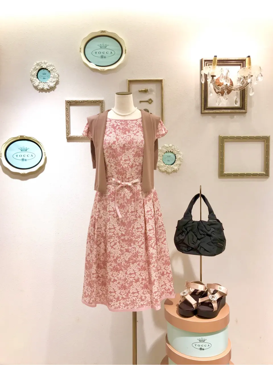 TOCCA スタッフT コーディネート画像