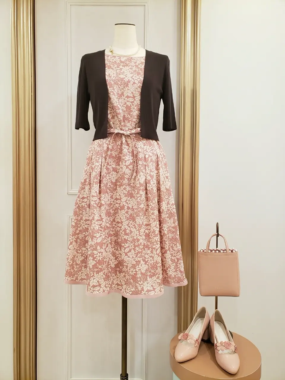  スタッフＳ コーディネート画像