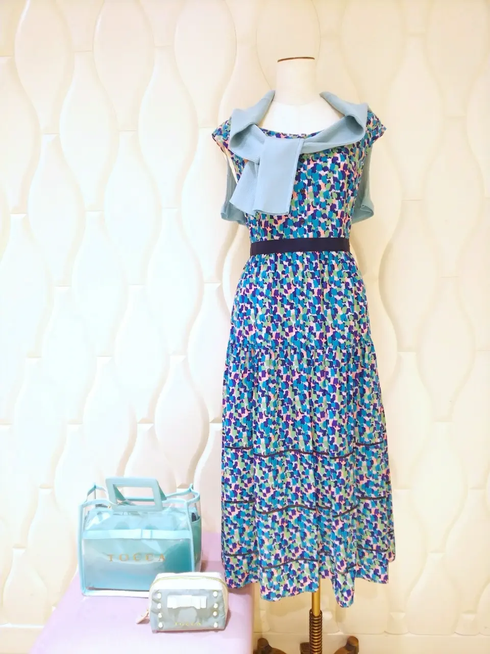  スタッフf コーディネート画像