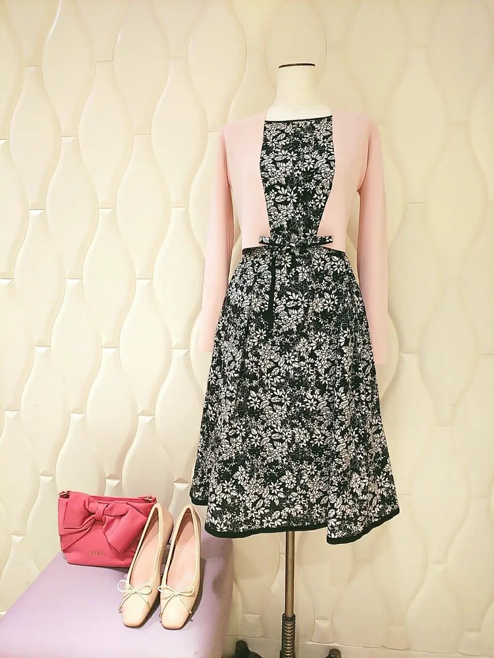  スタッフf コーディネート画像